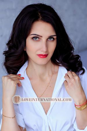 170089 - Elena Age: 41 - Ukraine