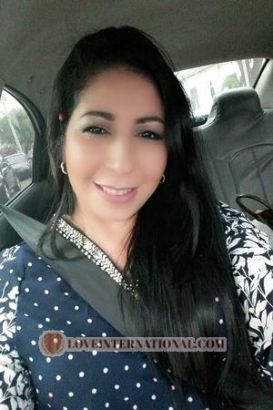 174487 - Diana Age: 48 - Colombia