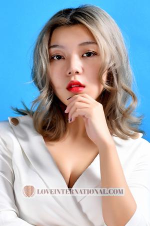 215966 - Jana Age: 24 - China