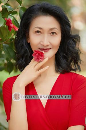 218964 - Lingling Age: 58 - China