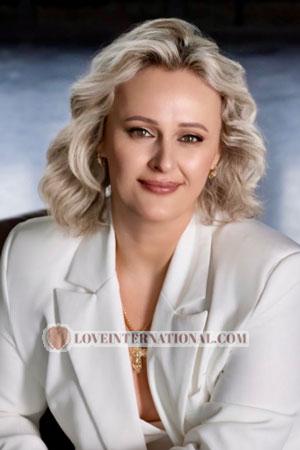 220500 - Julia Age: 40 - Ukraine