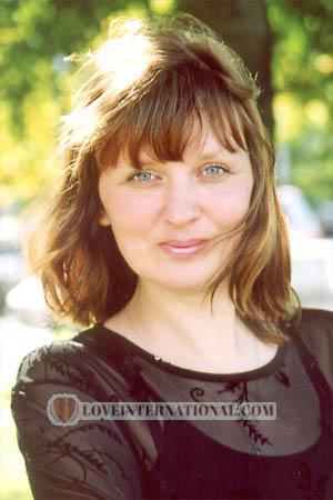 54513 - Oksana Age: 42 - Russia