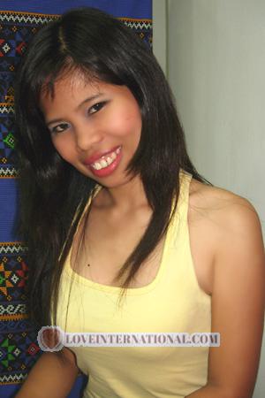 92382 - Cherlyn Age: 28 - Philippines